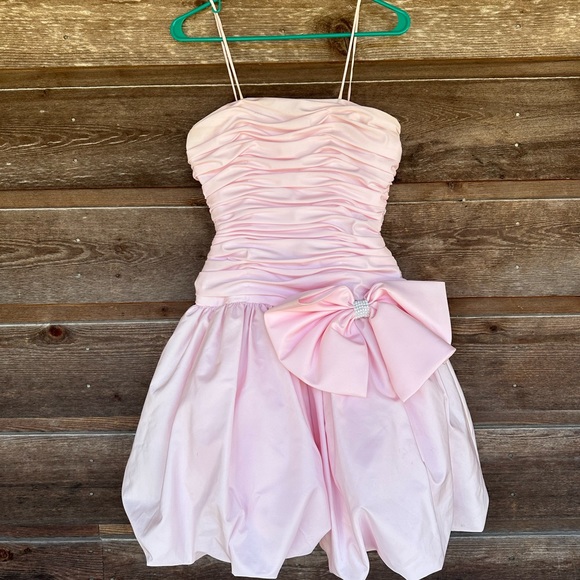 Neiman Marcus Dresses & Skirts - Vintage Nieman Marcus Baby Pink Puff Dress with Bow